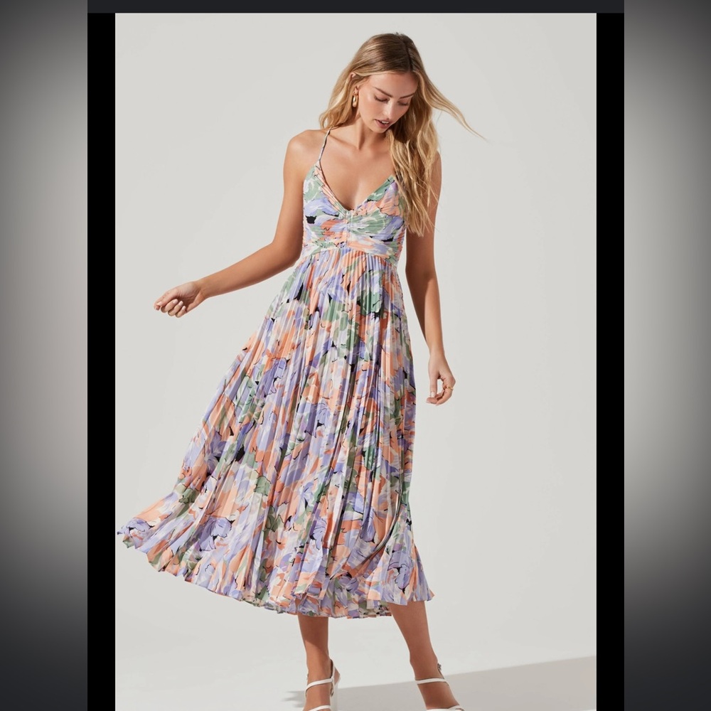 ASTR The Label Blythe Midi Dress